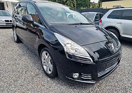 Peugeot 5008 Platinum/ PANO / HEAD-UP / NAVI/ DVD/LEDER