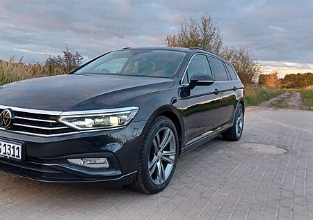 VW Passat Variant Volkswagen 2.0 TDI SCR 147kW DSG Eleganc...