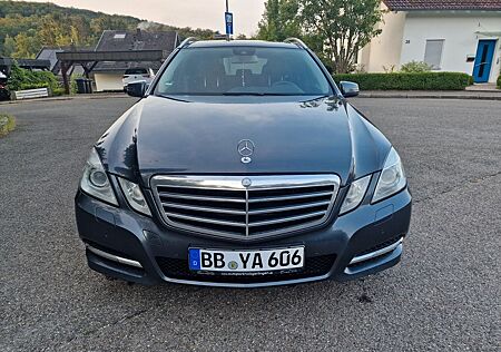 Mercedes-Benz E 300 CDI T BlueEFFICIENCY AVANTGARDE* Standh.*