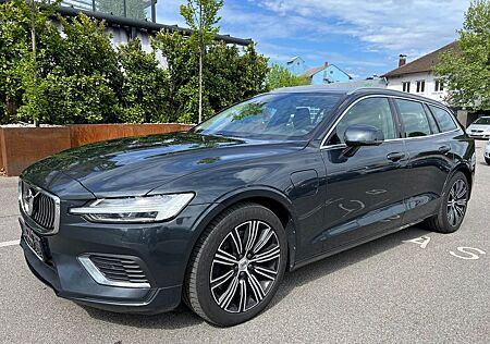 Volvo V60 Kombi Inscription Plug-In Hybrid AWD*8fach*