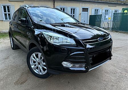 Ford Kuga 2,0 TDCi 2x4 110kW Titanium, AHK, gepflegt