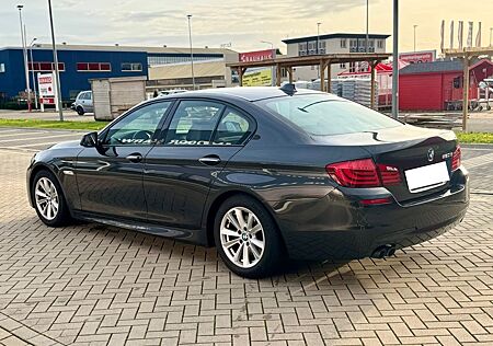 BMW 520d Aut. M-SPORTPAKET/HEAD-UP/COMFORT/AHK/SOFT