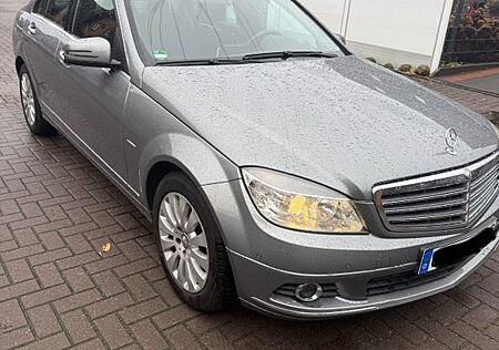 Mercedes-Benz C 250 CGI BlueEFFICIENCY Autom. -