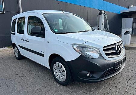 Mercedes-Benz Citan gebraucht kaufen Mercedes-Benz Citan Kombi 111 CDI lang
