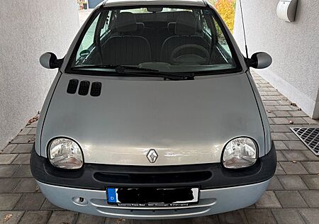 Renault Twingo 1.2 16V C06 - TÜV neu - 8-fach bereift