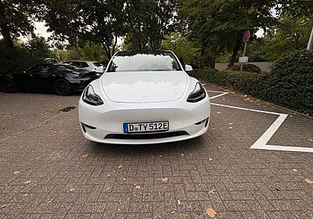 Tesla Model Y Long Range Dual Motor AWD Long Range
