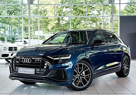 Audi Q8 55 TFSI q. 3 x S Line *Schale *22 *Pano*MwSt
