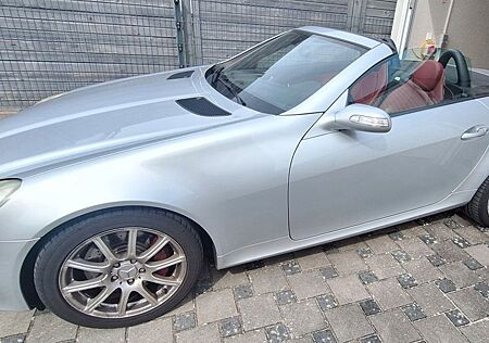 Mercedes-Benz SLK 350 - Bi-Xenon, Navi, Kurvenlicht, Soundsys.