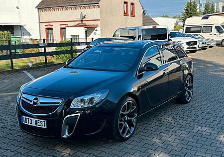 Opel Insignia A Sports Tourer OPC 4x4*Tüv & Au NEU*