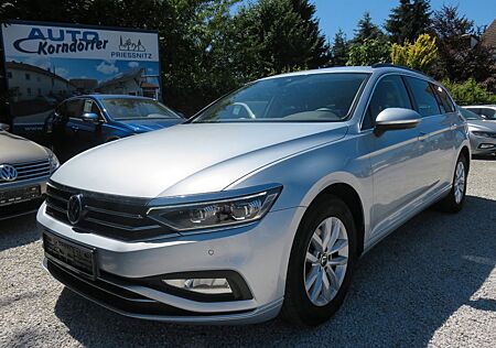 VW Passat Variant Volkswagen Business Matrix DAB Navi Kamera
