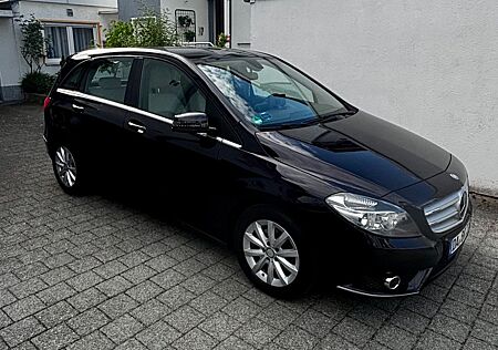 Mercedes-Benz B 200 -, Top gepflegt. TÜV/AU neu 117 TKM