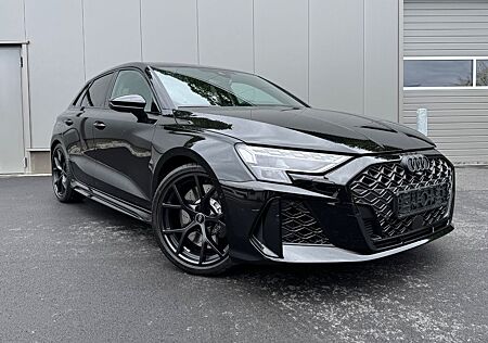 Audi RS3 2.5 TFSI S tronic quattro Sportback
