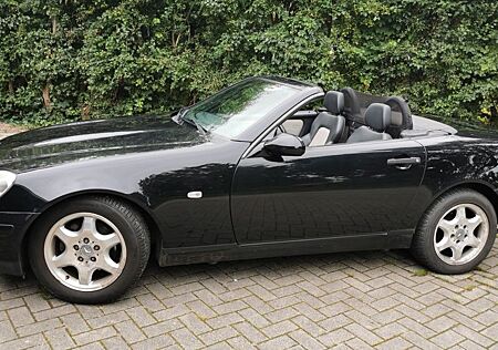Mercedes-Benz SLK 200