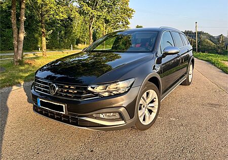 VW Passat Alltrack Volkswagen 2.0 TDI SCR 140kW DSG 4MOT A...