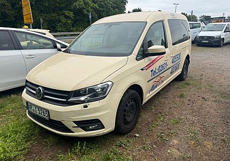 VW Caddy Volkswagen Maxi Rollstuhlgerecht Taxi Automatik NAVI