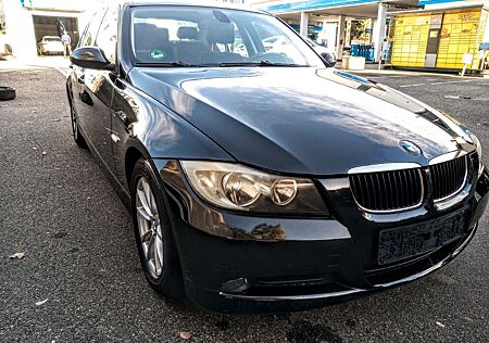 BMW 318i -149 Tkm-TÜV NEU-KLIMAAUTOMATIK