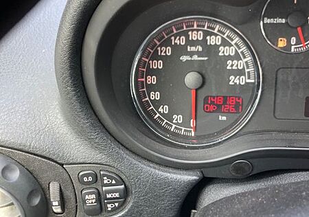 Alfa Romeo 147 1.6 TS 16V Moving Moving
