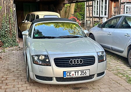 Audi TT Roadster 1.8T 140 kW -