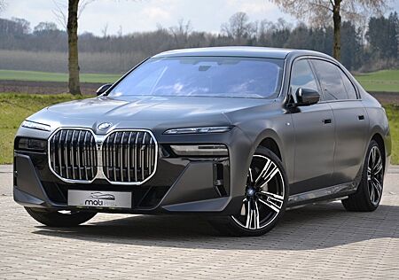 BMW i7 xDrive 60 M Sport*360*CARBON*MATT*PANO*INDIV*