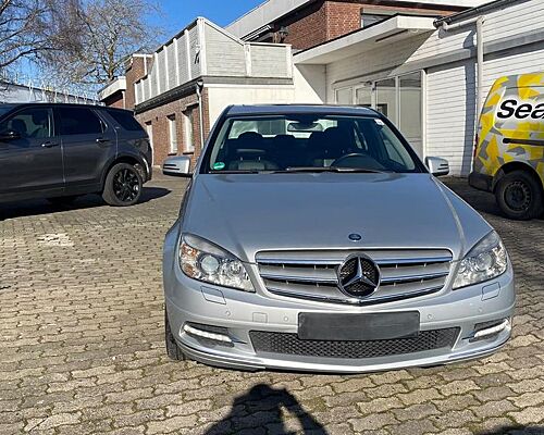 Mercedes-Benz C 350   1 Hand Scheckheft gepflegt