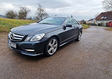 Mercedes-Benz E 220 Coupé CDI -