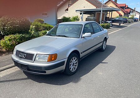Audi 100