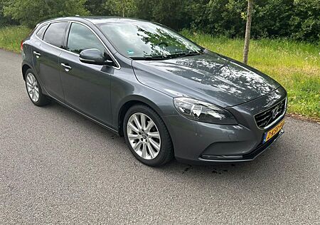 Volvo V40 1.6 D2 Momentum