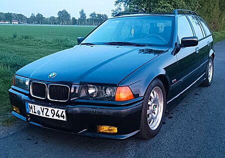 BMW 320i touring M Ausstattung Leder