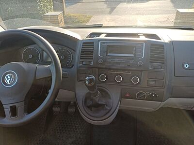 Volkswagen T5 Kombi