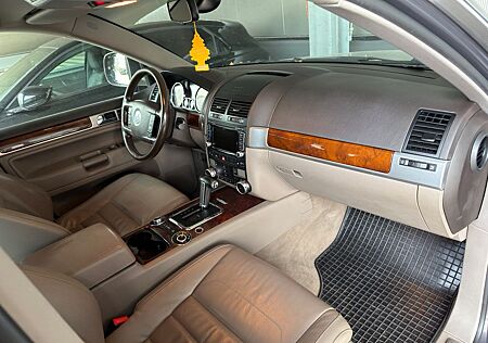 VW Touareg Volkswagen 3.0 V6 TDI Tiptronic BlueMotion Blue...