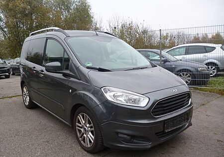 Ford Tourneo Courier Titanium