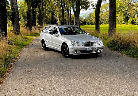 Mercedes-Benz C 200 KOMPRESSOR T AVANTGARDE Avantgarde