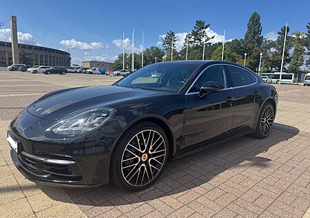 Porsche Panamera 4S in Top Zustand -Sportabg - Voll Voll