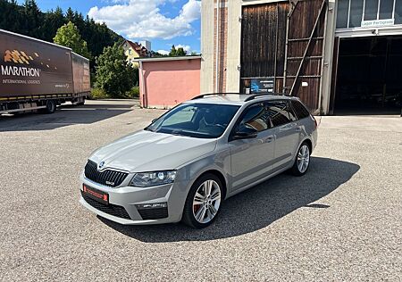 Skoda Octavia Combi RS 2.0 TDI DSG 2.Hand AHK Bi-Xenon