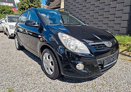 Hyundai i20 Active / KLIMA / ALU / 5 TÜRER / EURO 5