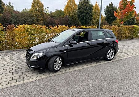 Mercedes-Benz B 200 CDI -