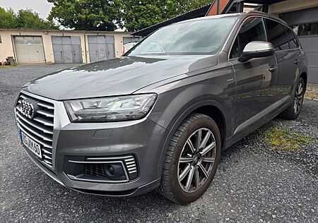 Audi Q7 e-tron 3.0 TDI quattro tiptronic -