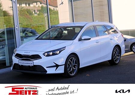 Kia Cee'd Sportswagon Ceed_sw Sportswagon Spirit 1.5 T Allwetter Navi
