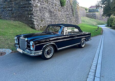 Mercedes-Benz 300 SE Cab, Zust. 2+, kein US, ungeschweißt