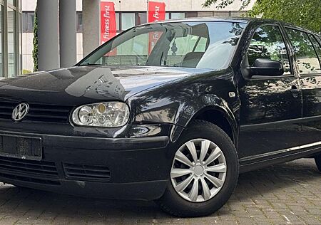 VW Golf Volkswagen TÜV AU NEU*KLIMA*HÄNDLER/EXPORT/GEWERBE