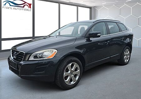 Volvo XC 60 XC60 Momentum AWD*LEDER*XENON*NAVI*