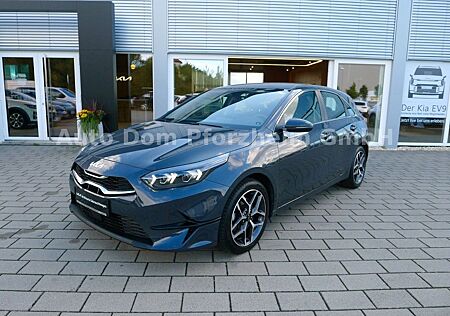 Kia Cee'd Ceed 1.5T DCT7 SPIRIT /NAVI/UVO
