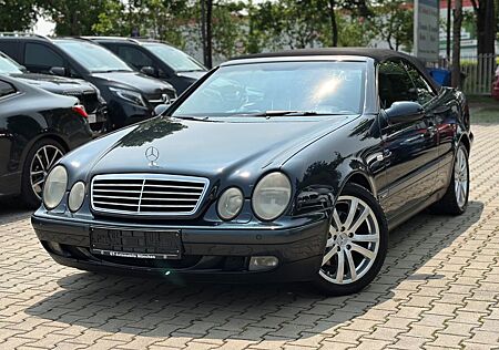 Mercedes-Benz CLK 320 Cabrio SPORT Aut. Leder Memory BOSE