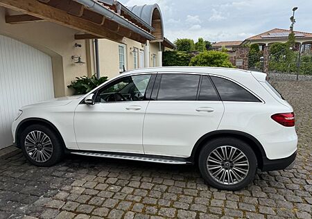 Mercedes-Benz CLS 250 Wunderschöner CLC 250 d 4Matic Vollausstattung!