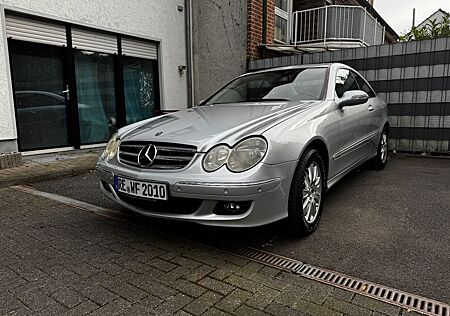 Mercedes-Benz CLK 220 gebraucht kaufen Mercedes-Benz CLK 220 CDI AVANTGARDE Avantgarde