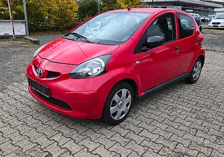 Toyota Aygo (X) Aygo AYGO Basis