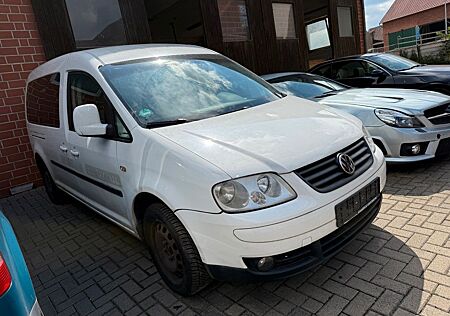 VW Caddy Volkswagen Maxi MIT ROLLSTUHLRAMPE