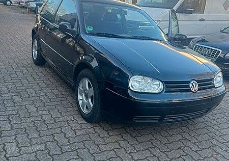 VW Golf Volkswagen 1.6 Highline,TÜV neu,1.Hand,Top Zustand