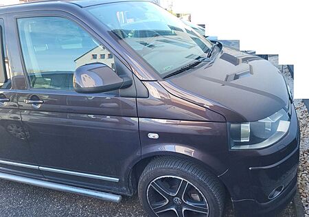 VW T5 Multivan Volkswagen Highline 2.0 TDI 4Motion