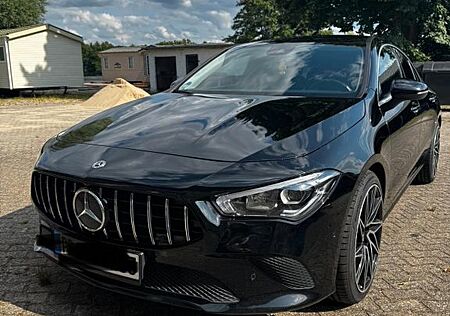 Mercedes-Benz CLA 200 d DCT -